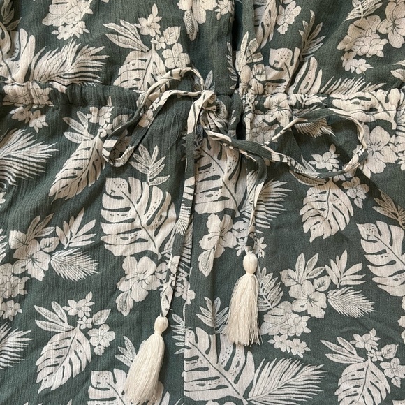 Aakaa Sage Floral Kimono Romper - Picture 6 of 6